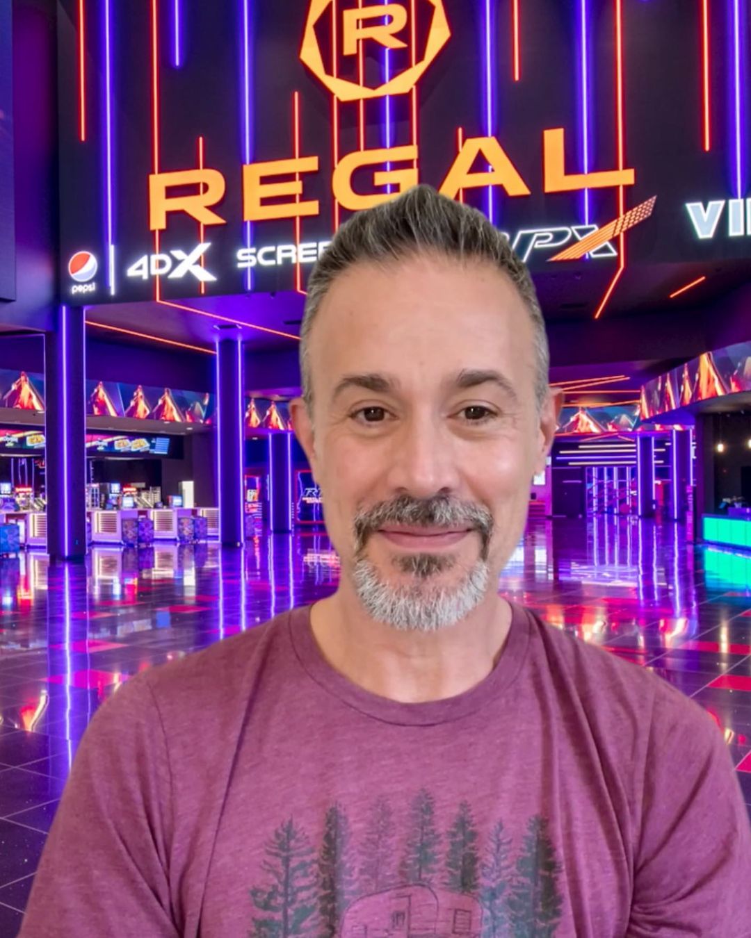 Топ-5 акторів фільму "Скубі-Ду" тоді і зараз: чим вони сьогодні займаються